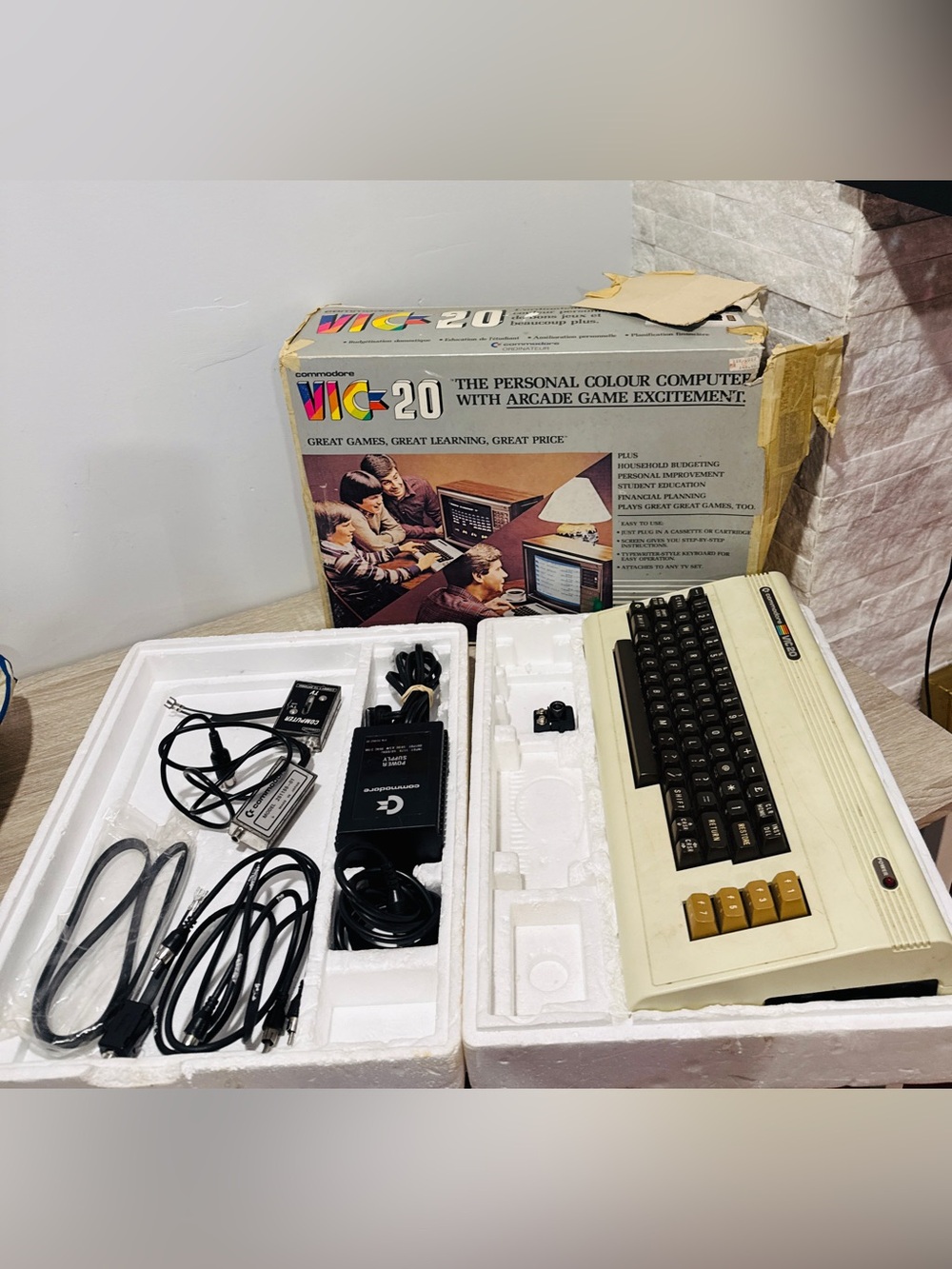 Vintage Commodore VIC-20 Computer System - Tested & Working - In Box w/ Cables